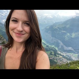 Meet your Posher, Bethany